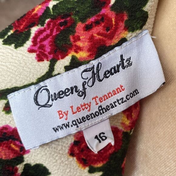 EUC Queen Of Hearts Dress(size 16) - Picture 10 of 10